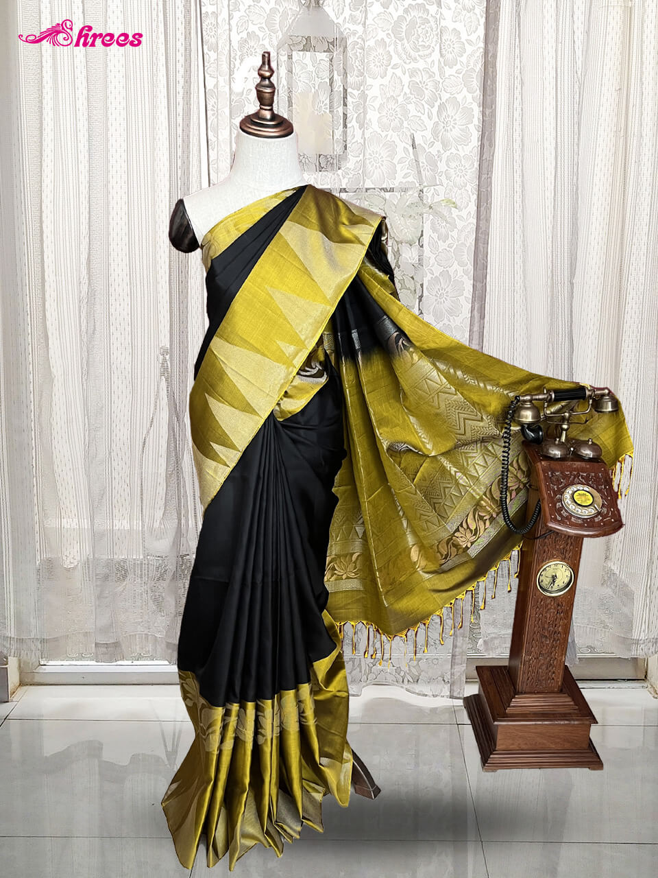 Buy Trendy Black Kanjivaram Sarees Online in India | Karagiri